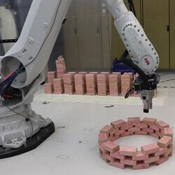 VUW - ABB Robot Builds Parametric Wall