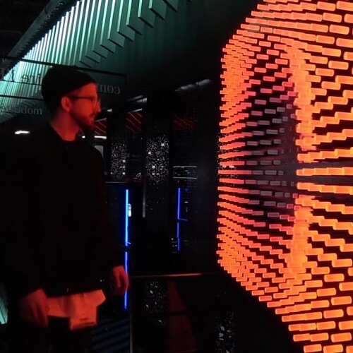 EQ Teaser Kinetic Wall