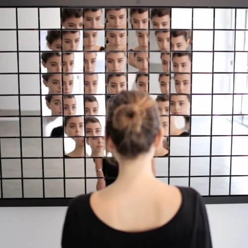 Fragments interactive installation