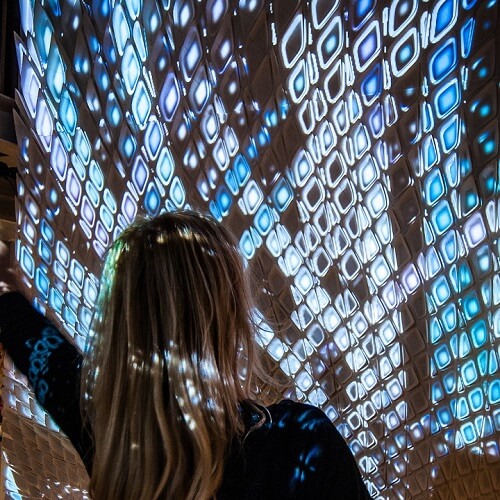 BIOSTAGOG Interactive Sculpture